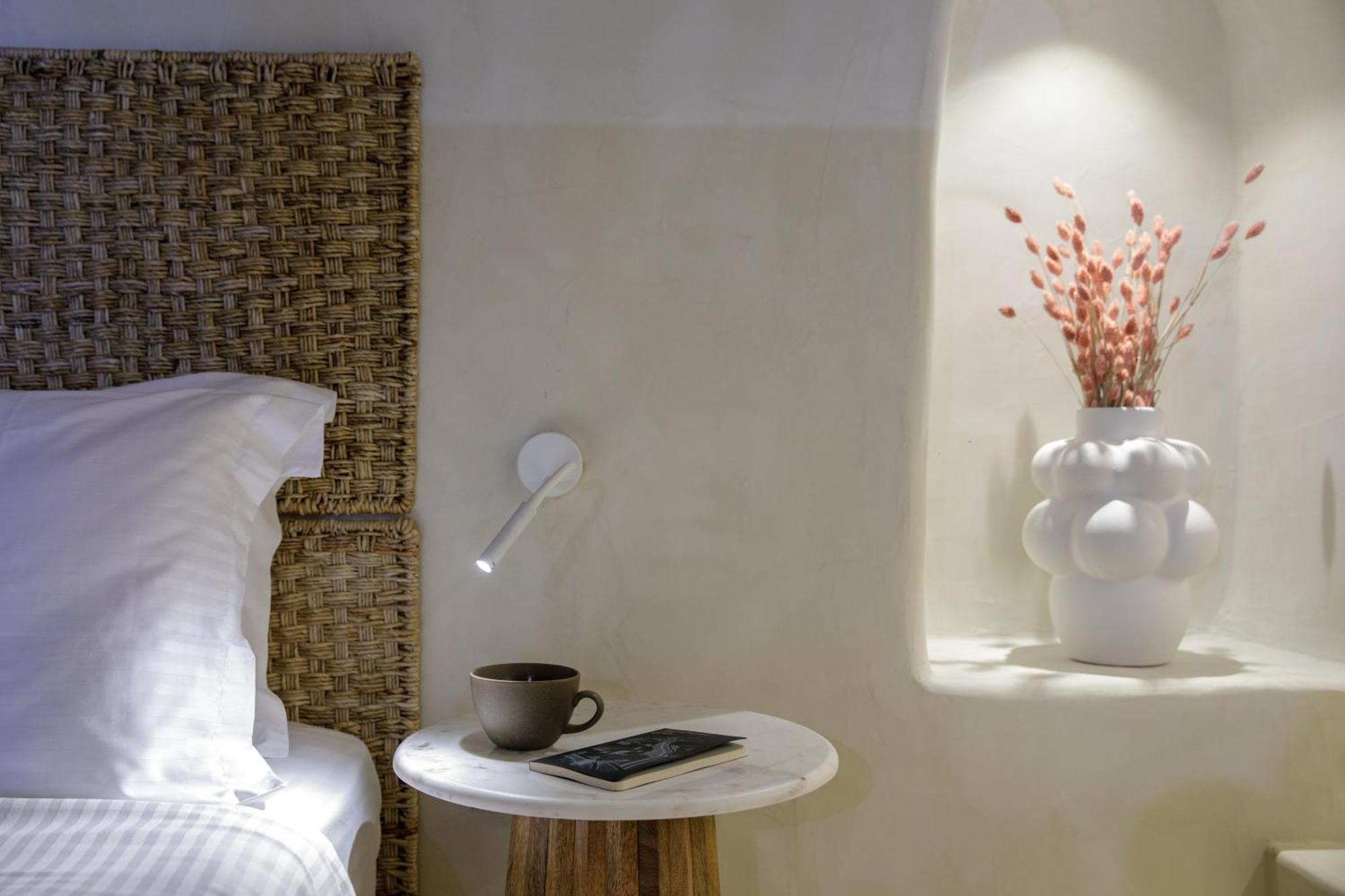 Annouso Villa With Hot Tub By Caldera Houses Oia  Exterior photo