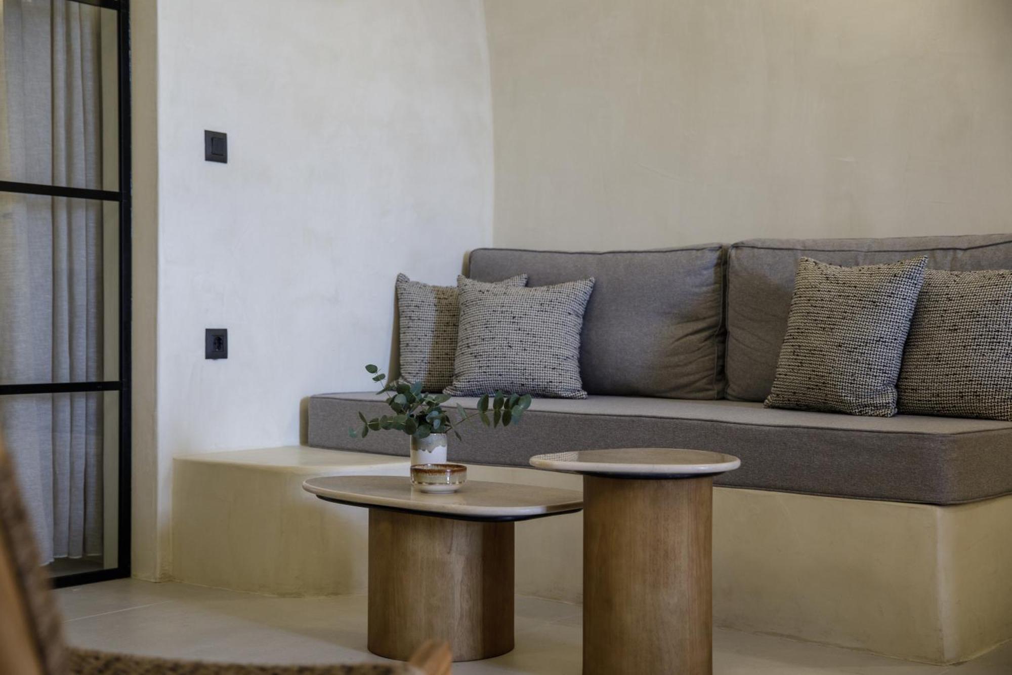 Annouso Villa With Hot Tub By Caldera Houses Oia  Exterior photo
