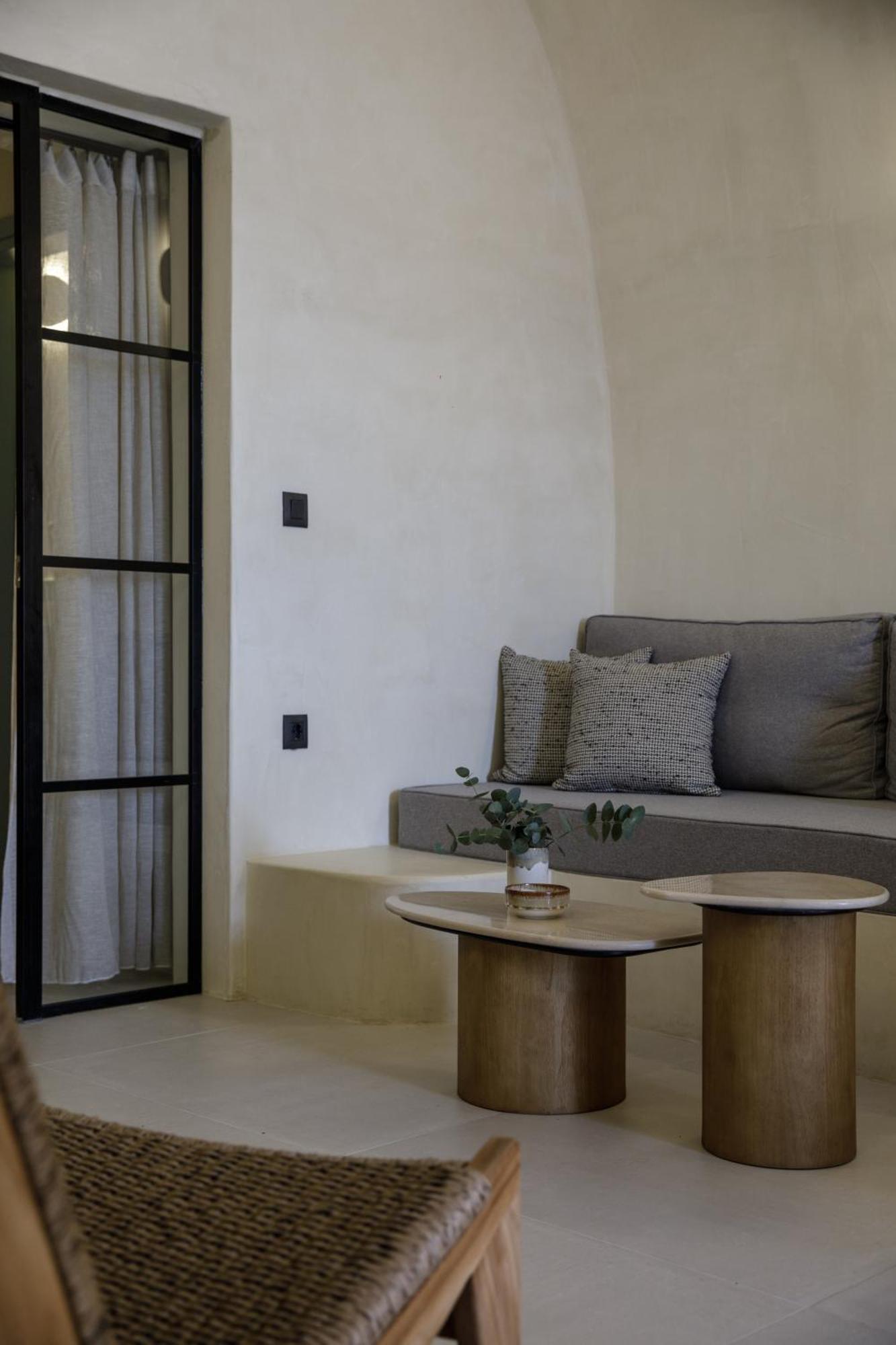 Annouso Villa With Hot Tub By Caldera Houses Oia  Exterior photo