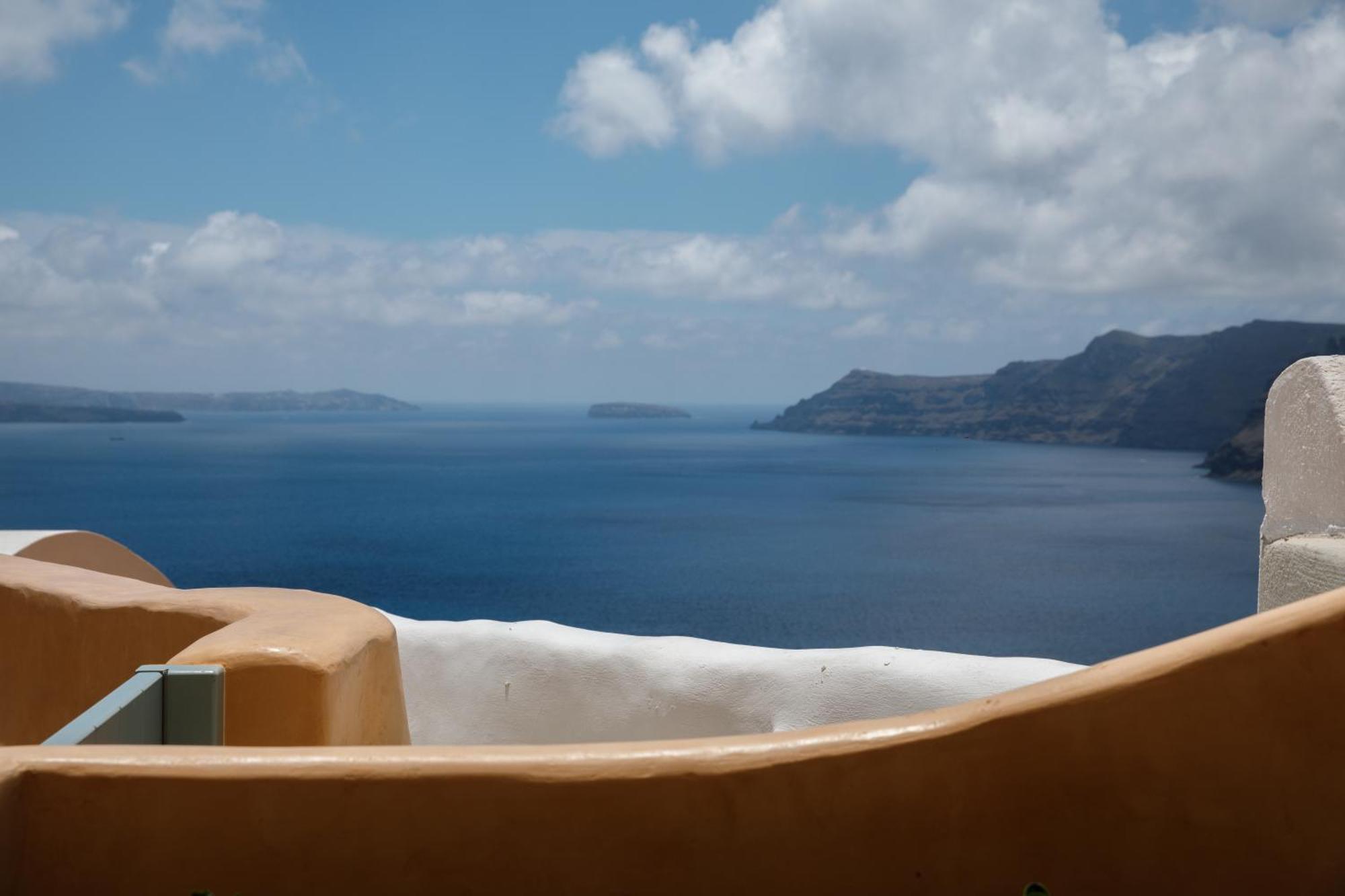Annouso Villa With Hot Tub By Caldera Houses Oia  Exterior photo